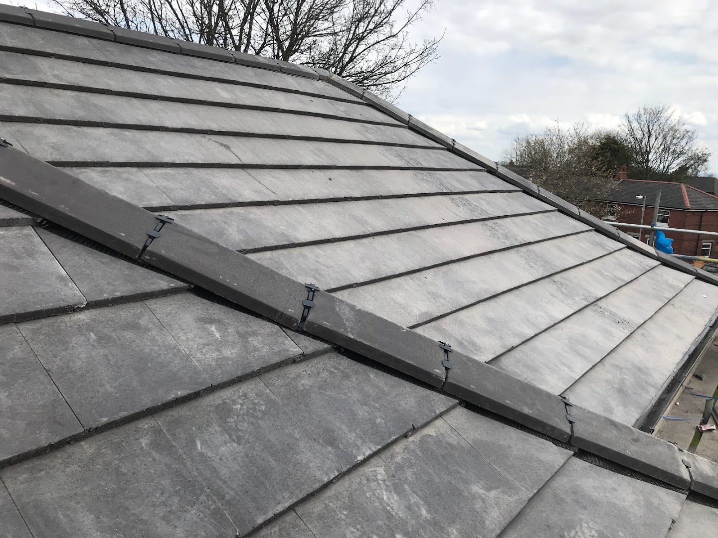 Leeds & Bradford Roofing Services ( roof repairs Leeds & Bradford ) — Photos 1